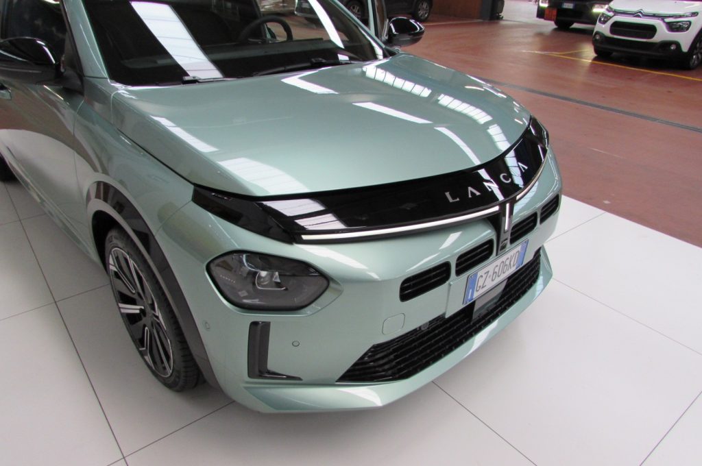 LANCIA Ypsilon Hybrid e-DCT 110cv LX - AUTOMATICA - 17
