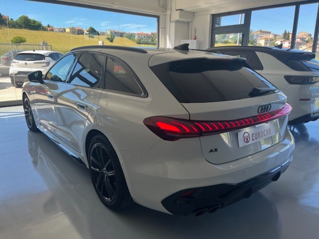 AUDI A5 Avant TDI 150 kW mHEV+ S tronic S Line edition - 8