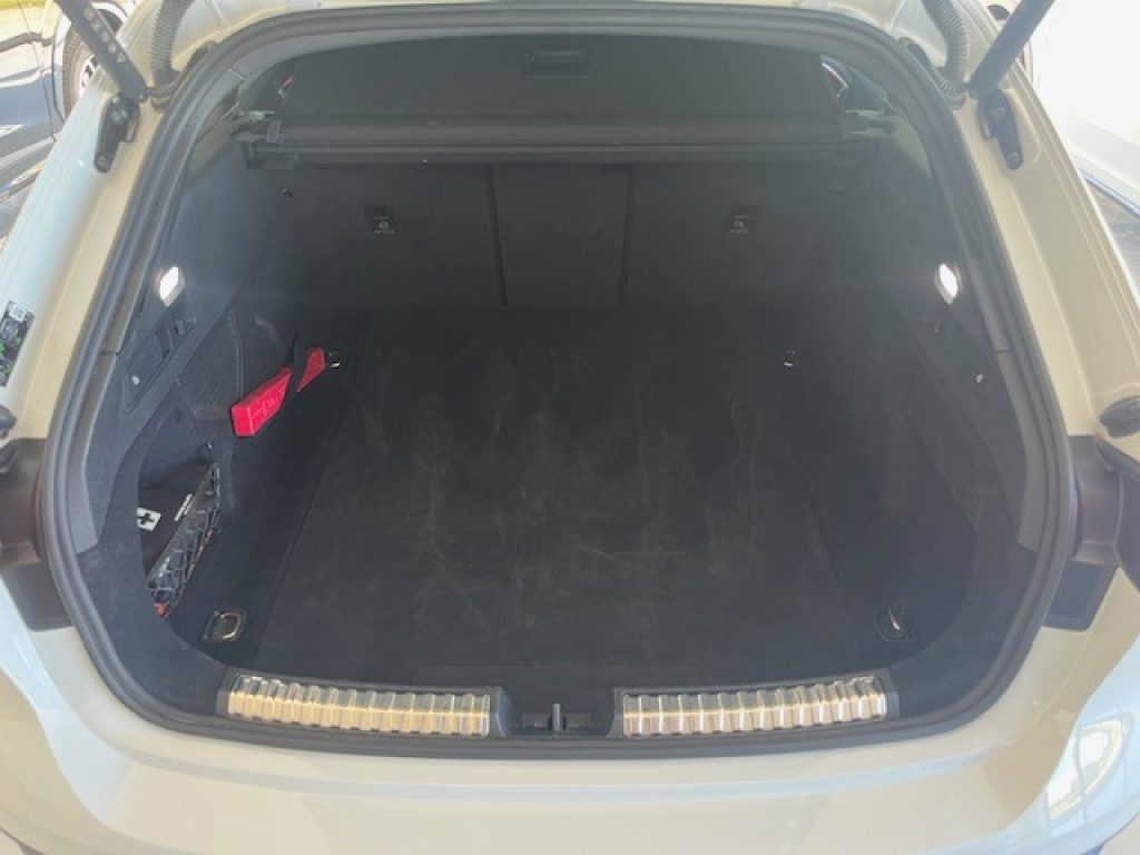 AUDI A5 Avant TDI 150 kW mHEV+ S tronic S Line edition - 27