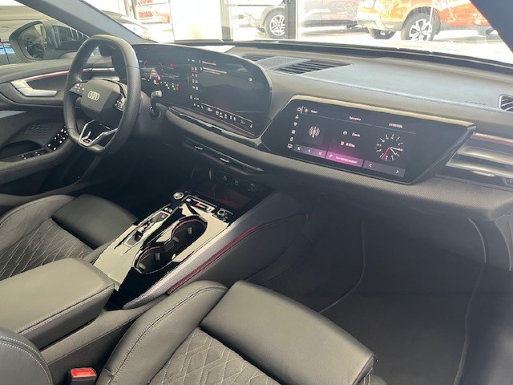 AUDI A5 Avant TDI 150 kW mHEV+ S tronic S Line edition - 33