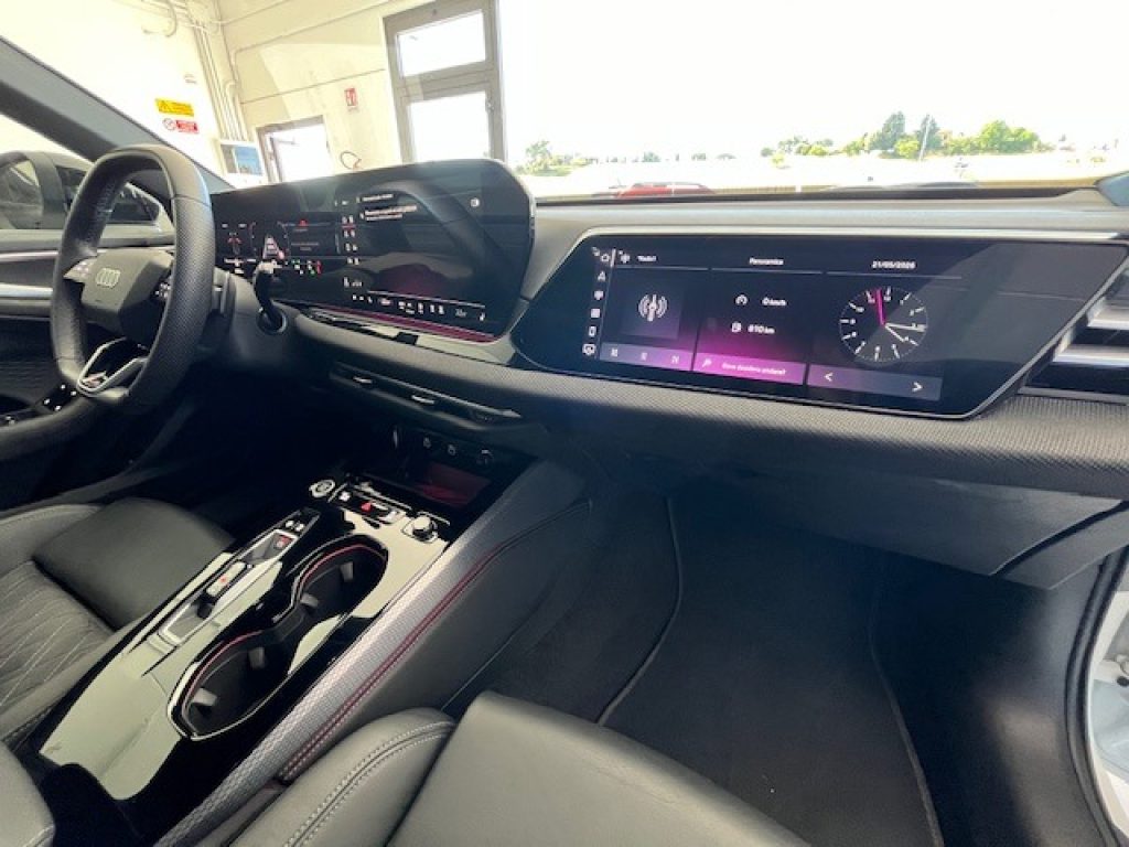AUDI A5 Avant TDI 150 kW mHEV+ S tronic S Line edition - 36