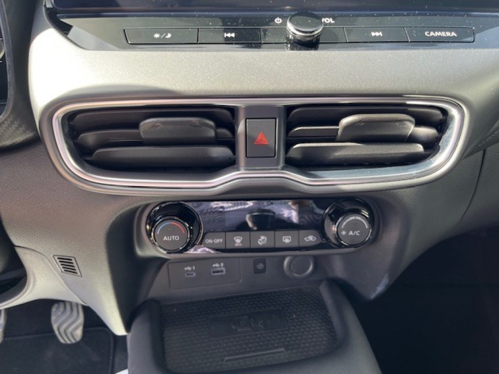 NISSAN Juke 1.0 DIG-T 114 CV N-Connecta - 19