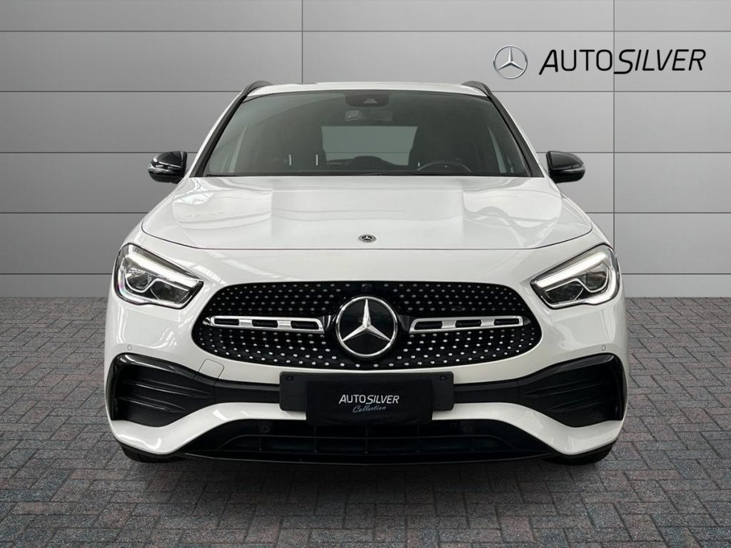 MERCEDES-BENZ GLA 200 d Automatic Premium - 3