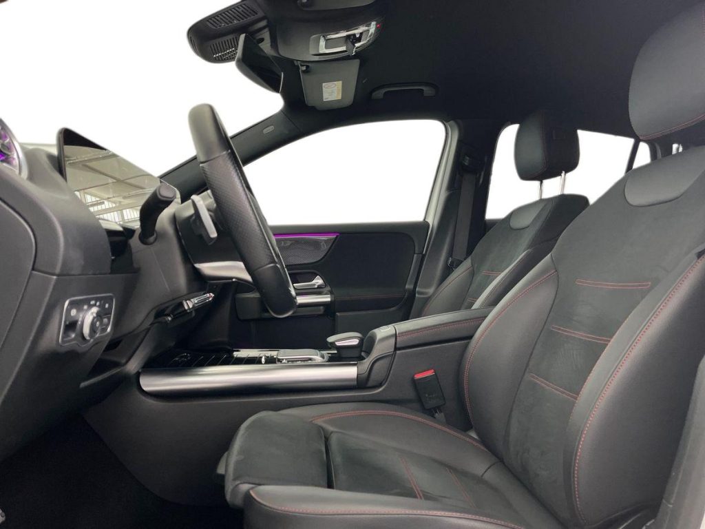MERCEDES-BENZ GLA 200 d Automatic Premium - 10