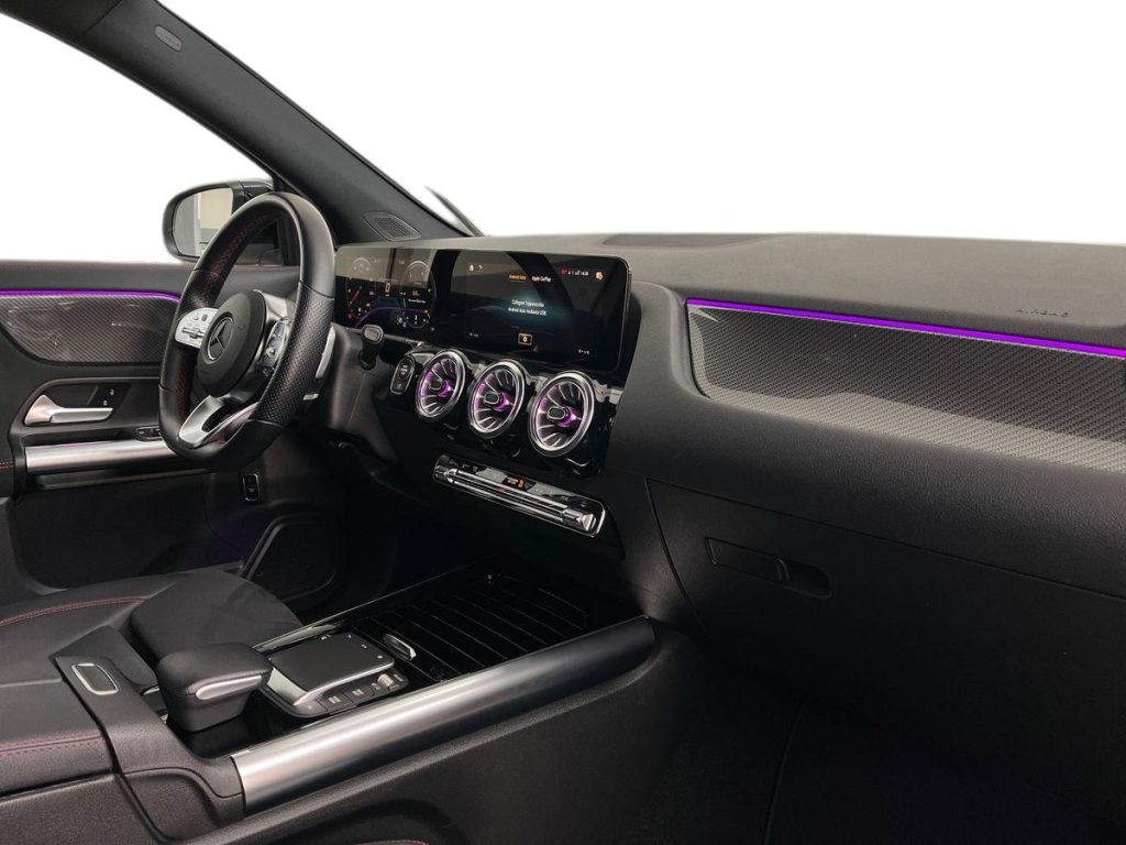 MERCEDES-BENZ GLA 200 d Automatic Premium - 16