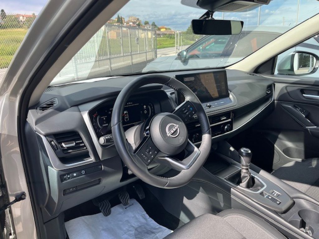 NISSAN Qashqai MHEV 140 CV N-Connecta - 11