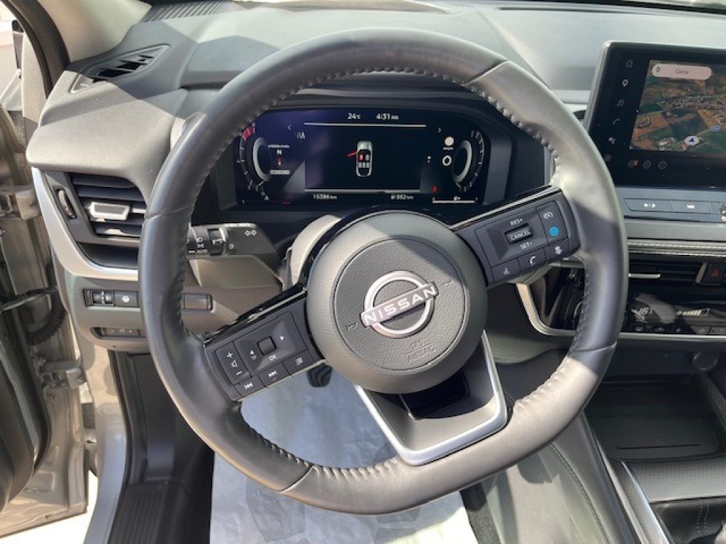 NISSAN Qashqai MHEV 140 CV N-Connecta - 13