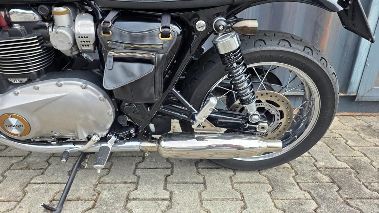 TRIUMPH Bonneville T120 ABS - 14