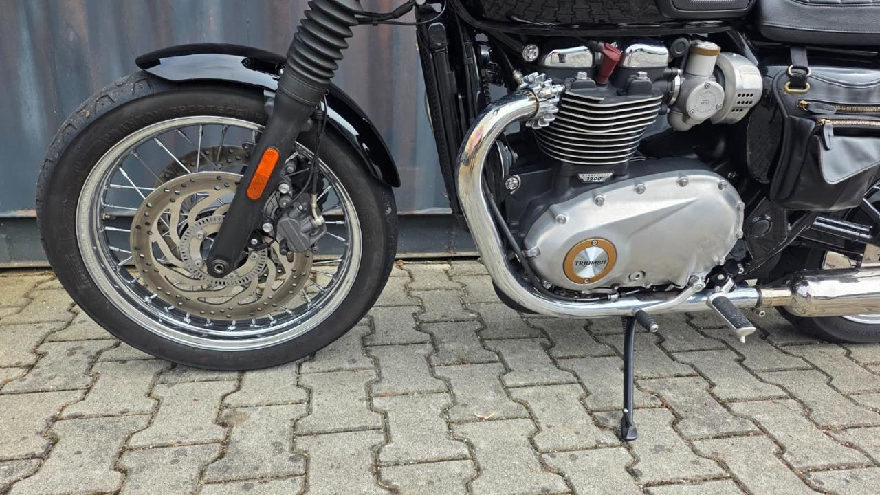 TRIUMPH Bonneville T120 ABS - 12