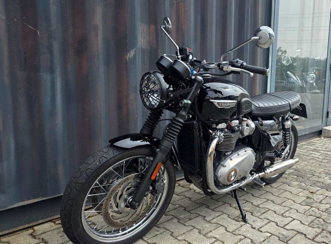 TRIUMPH Bonneville T120 ABS - 4