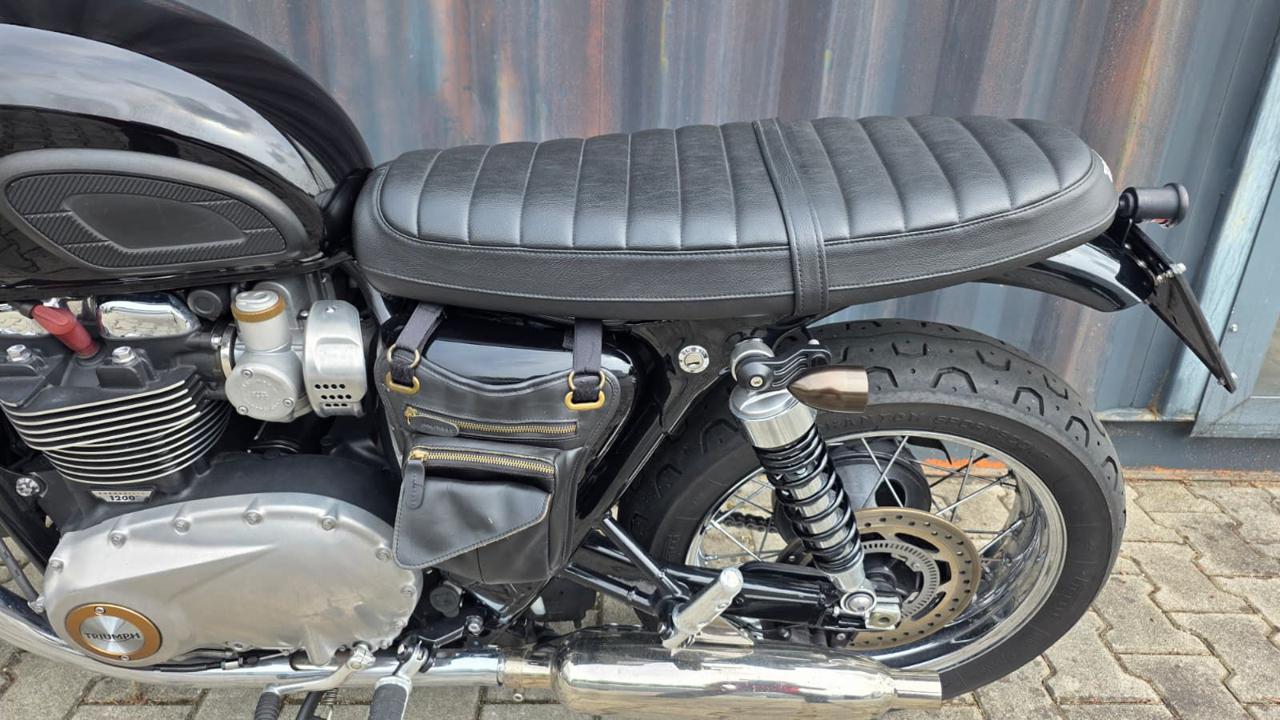 TRIUMPH Bonneville T120 ABS - 13