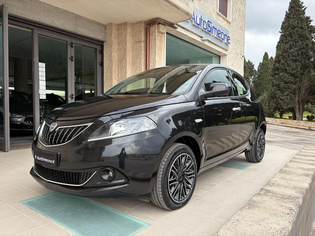 LANCIA Ypsilon 1.0 FireFly 5 porte S&S Hybrid Gold 5 posti. - 1