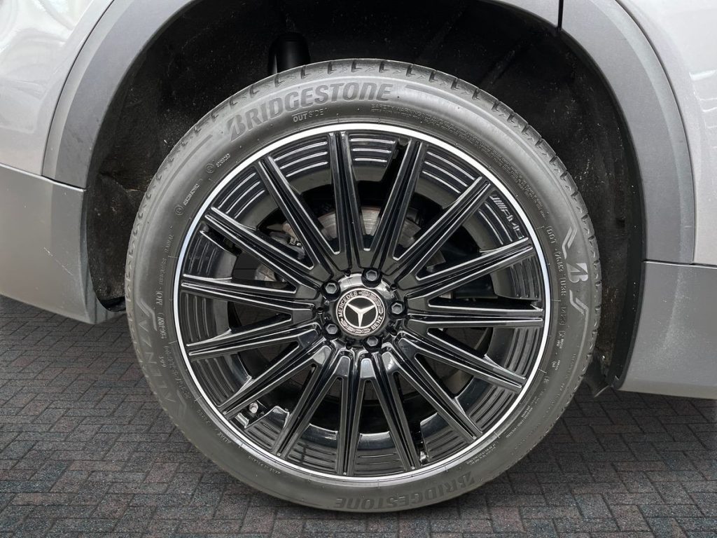 MERCEDES-BENZ GLB 200 d 4matic AMG Line Advanced Plus - 7