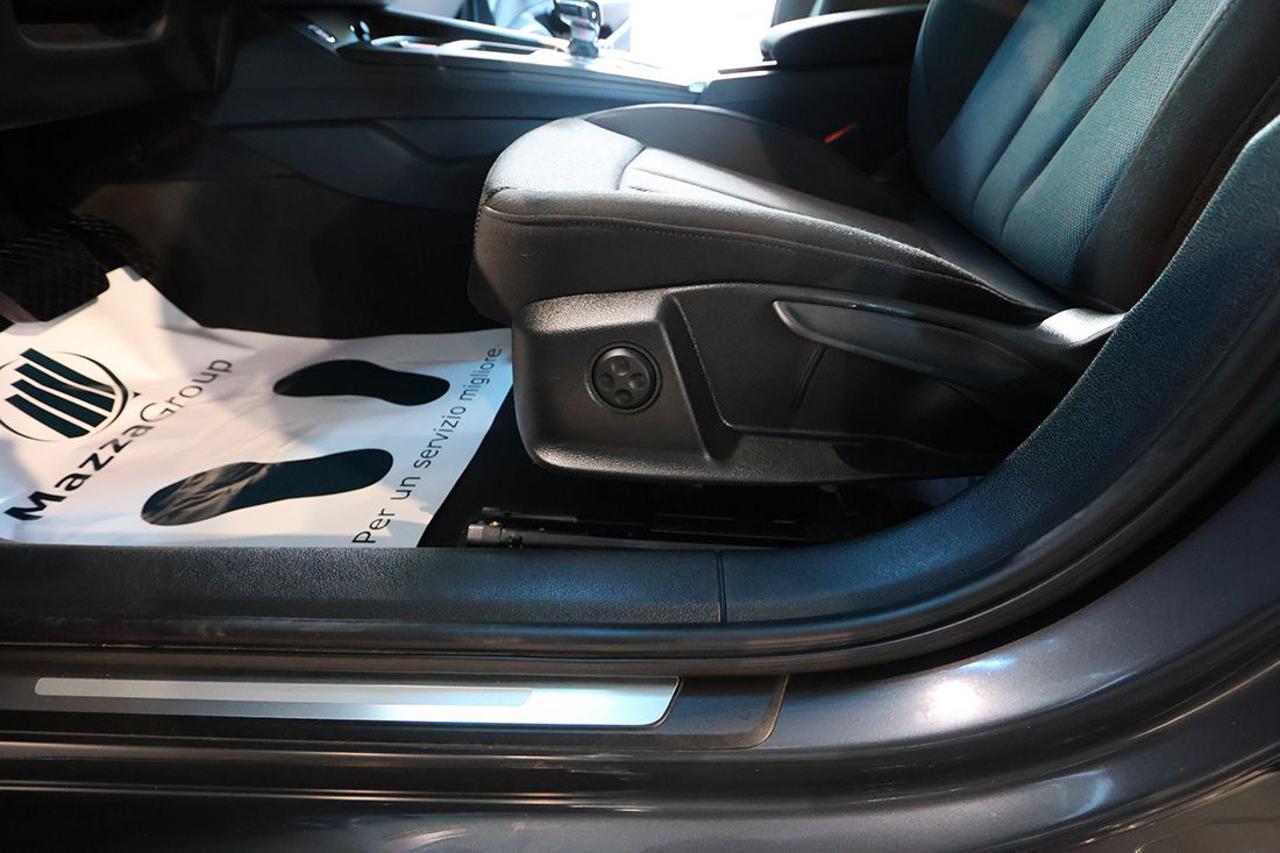 AUDI A4 35 TDI S-Tronic Business Advanced - 42