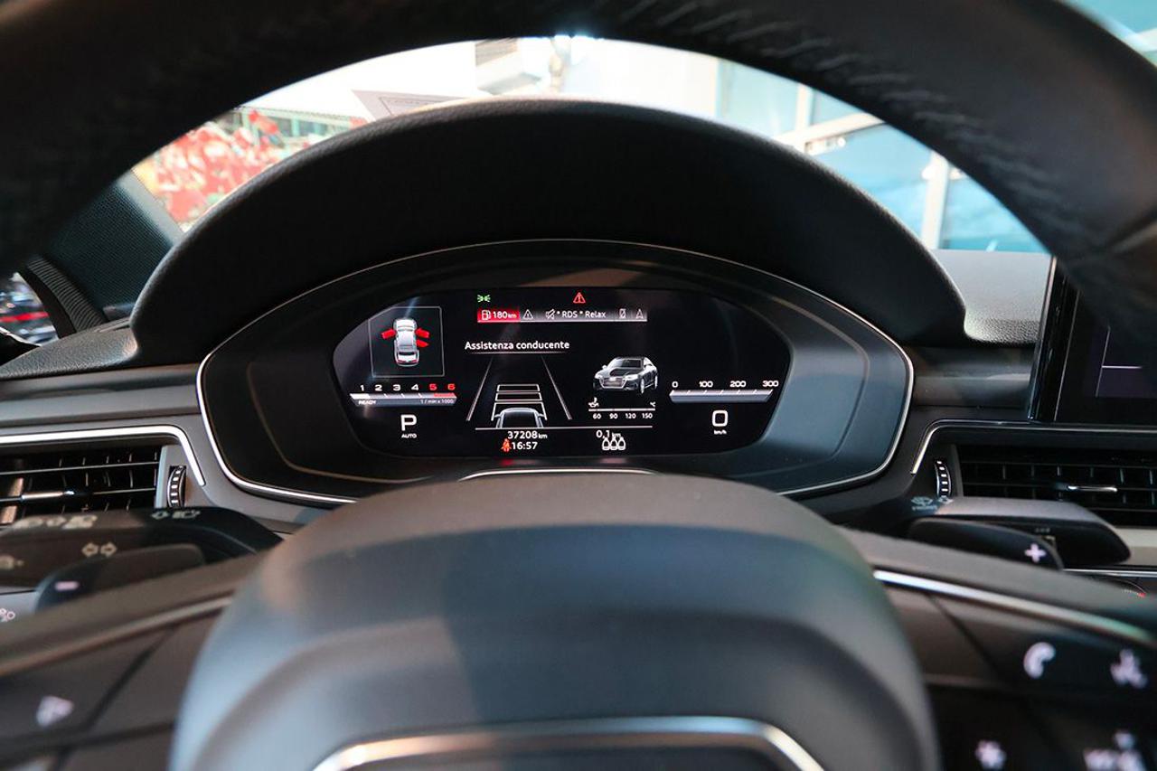 AUDI A4 35 TDI S-Tronic Business Advanced - 31