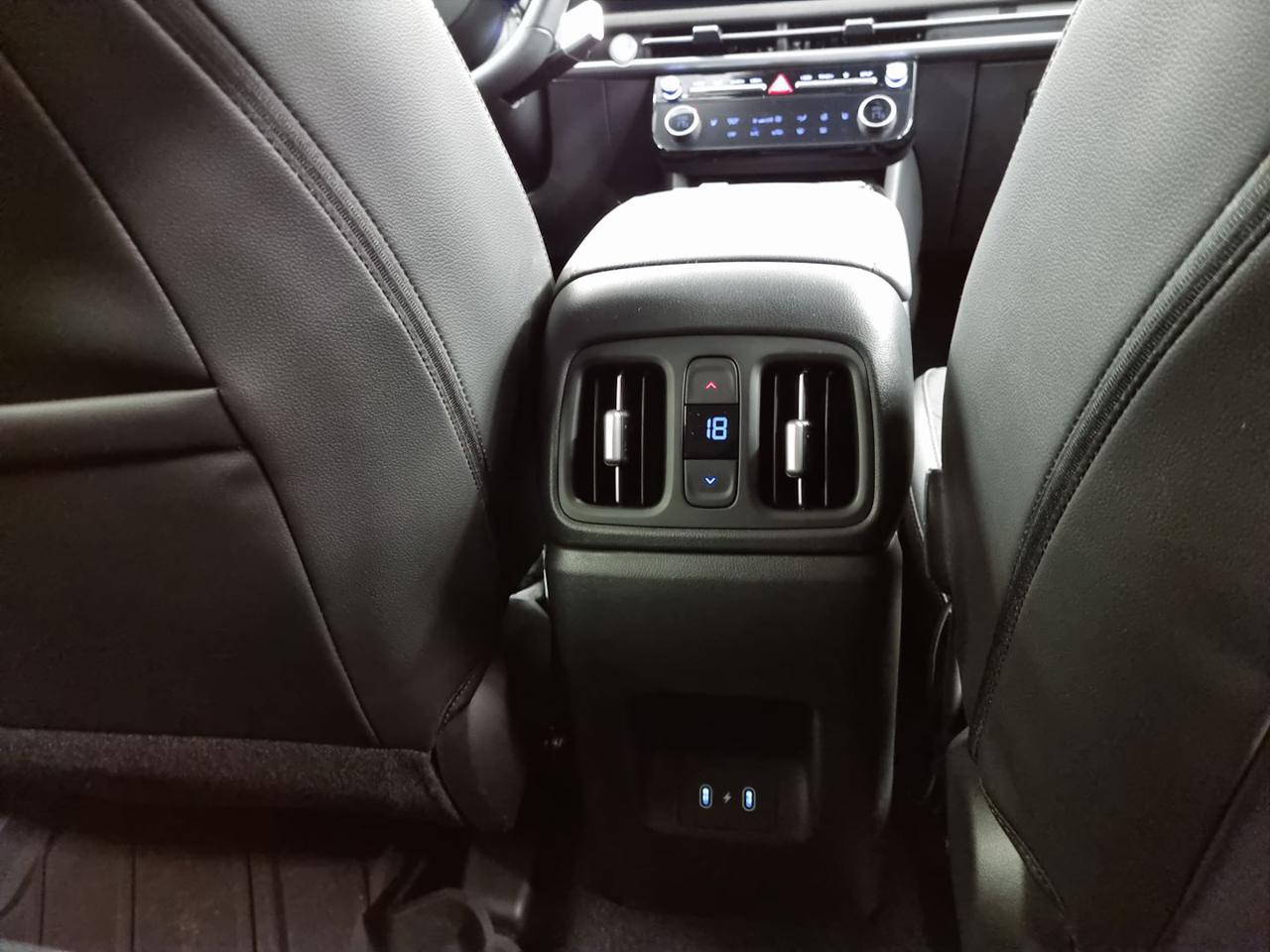 HYUNDAI Tucson 1.6 HEV aut. Exellence 215 CV - 30