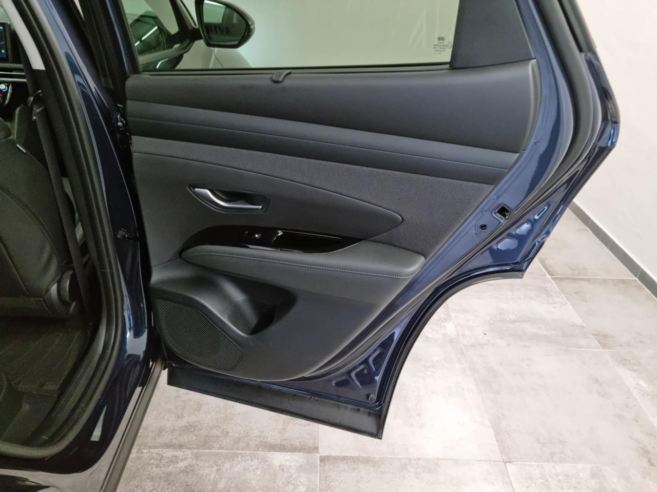 HYUNDAI Tucson 1.6 HEV aut. Exellence 215 CV - 28