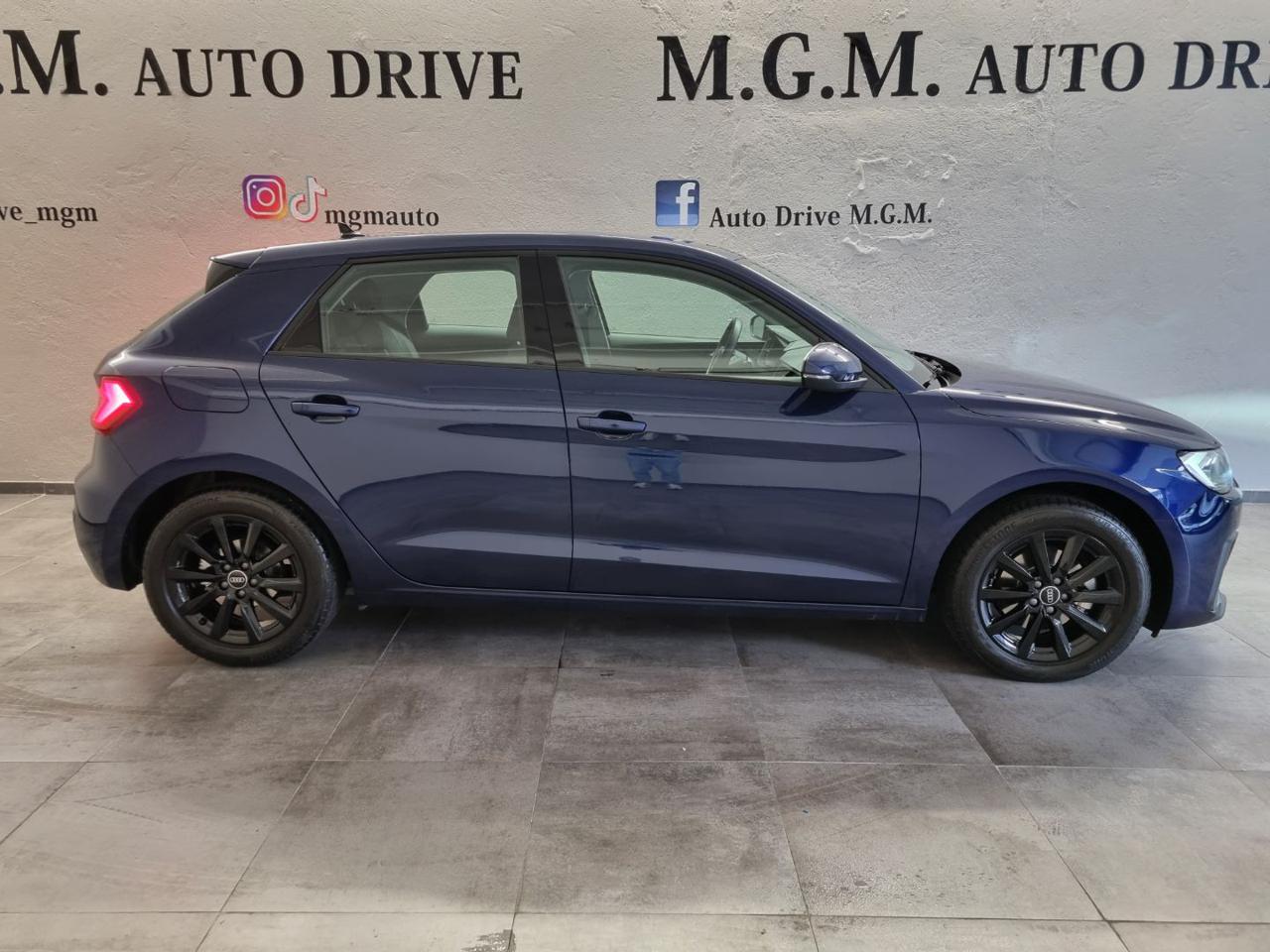 AUDI A1 SPB 30 TFSI S tronic Business - 4