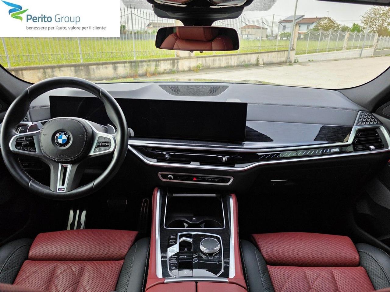 BMW X6 M 60i 48V - 11