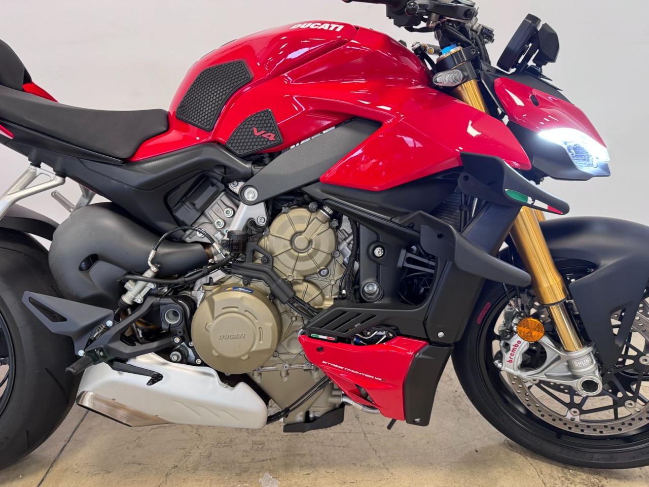 DUCATI Streetfighter V4 V4S RED 2021 - 5