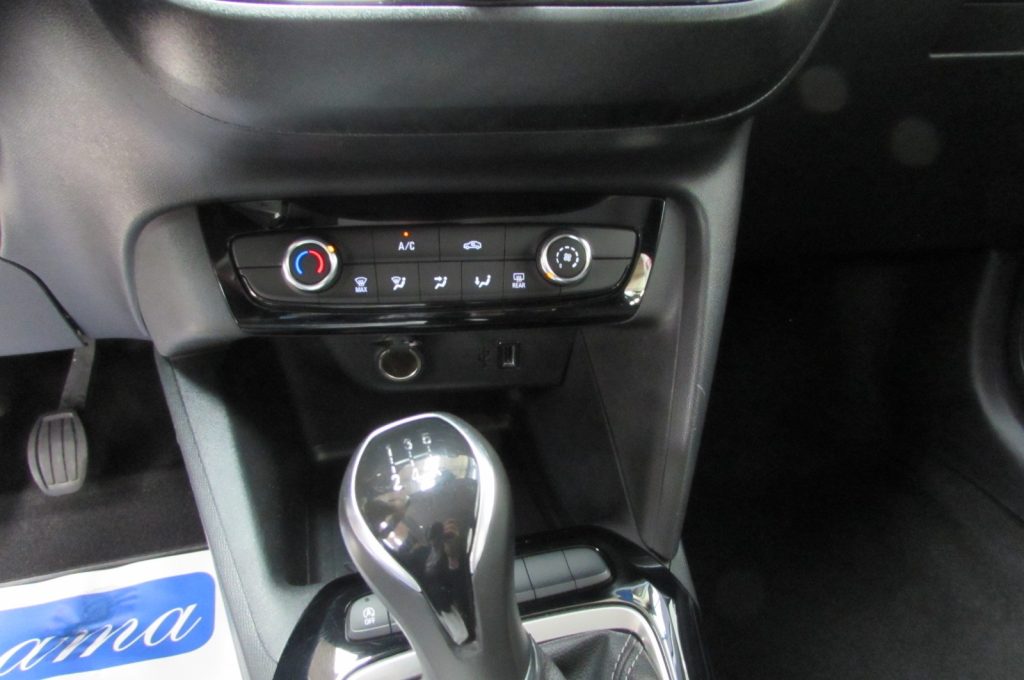 OPEL Corsa 1.2 Edition - 10