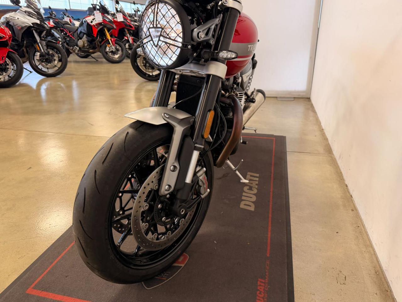 TRIUMPH Speed Twin 1200 - 3