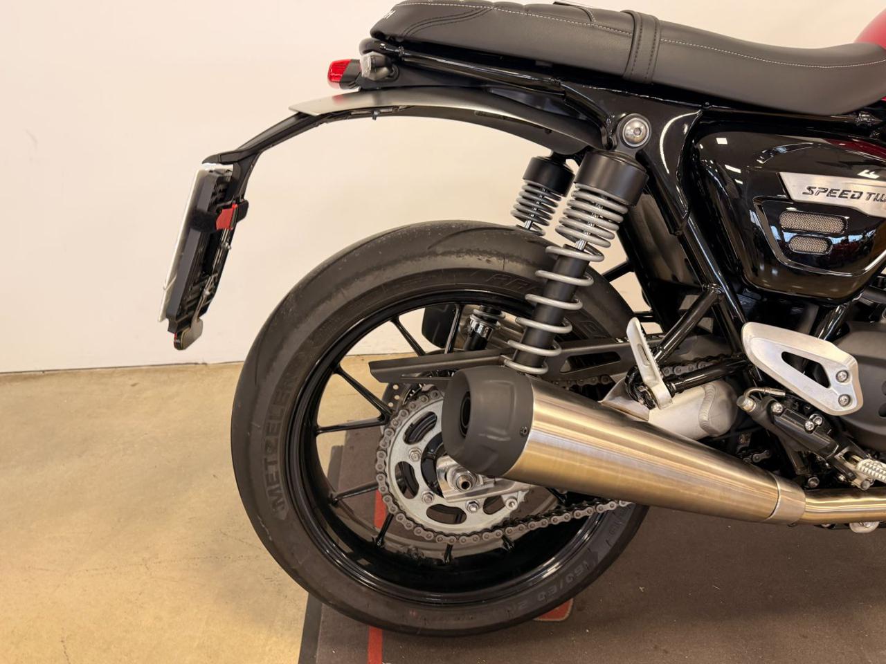 TRIUMPH Speed Twin 1200 - 6