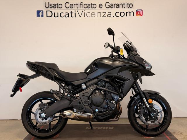 KAWASAKI Versys 650 Nero pastello