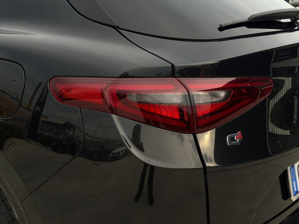 ALFA ROMEO Stelvio 210cv AT8 Q4 - 17