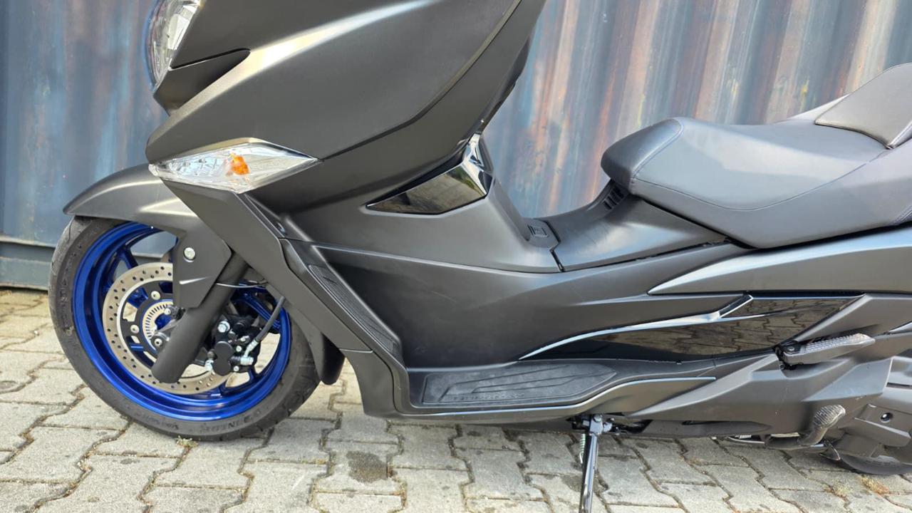SUZUKI Burgman AN 400 2024 - 11