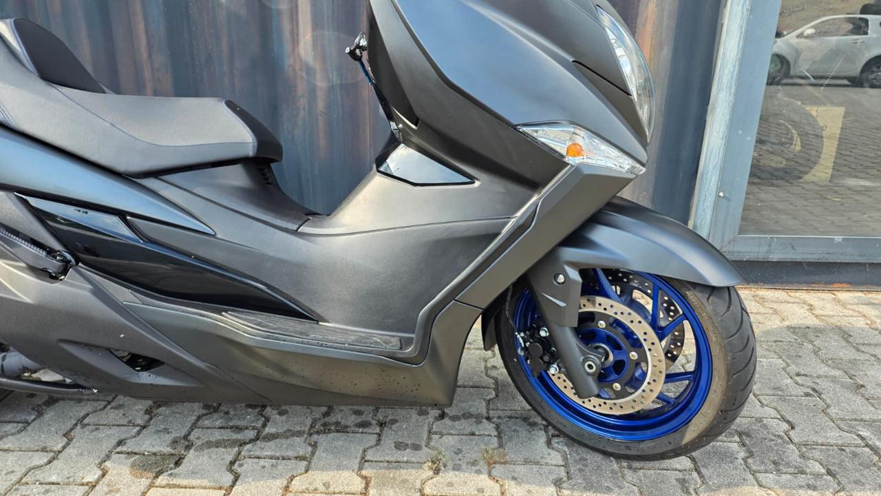 SUZUKI Burgman AN 400 2024 - 9