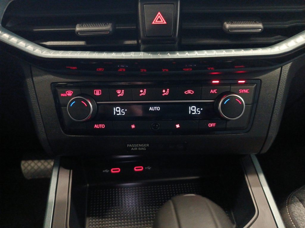 SEAT Arona Arona 1.0 ecotsi Xperience 110cv dsg - 15