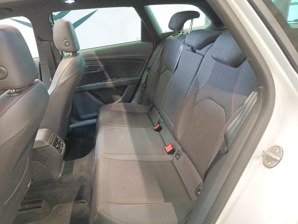 SEAT Leon Leon ST 2.0 tdi FR 184cv dsg Full led, tetto aprib - 9