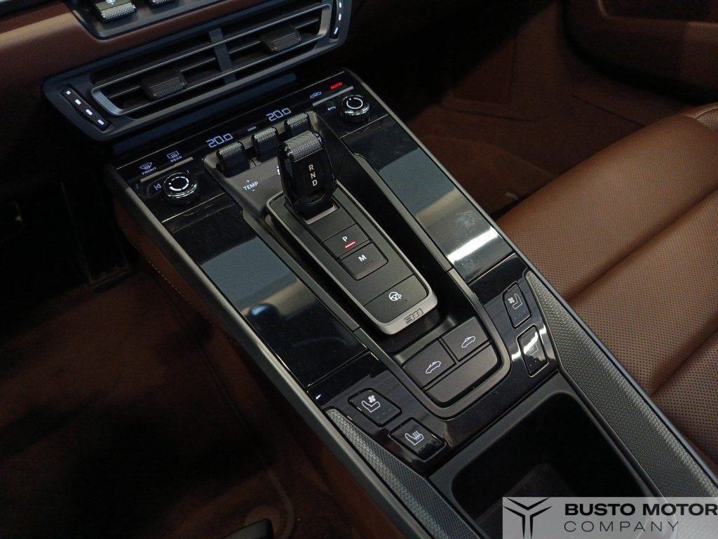 PORSCHE 911 Targa Targa 4 - 15