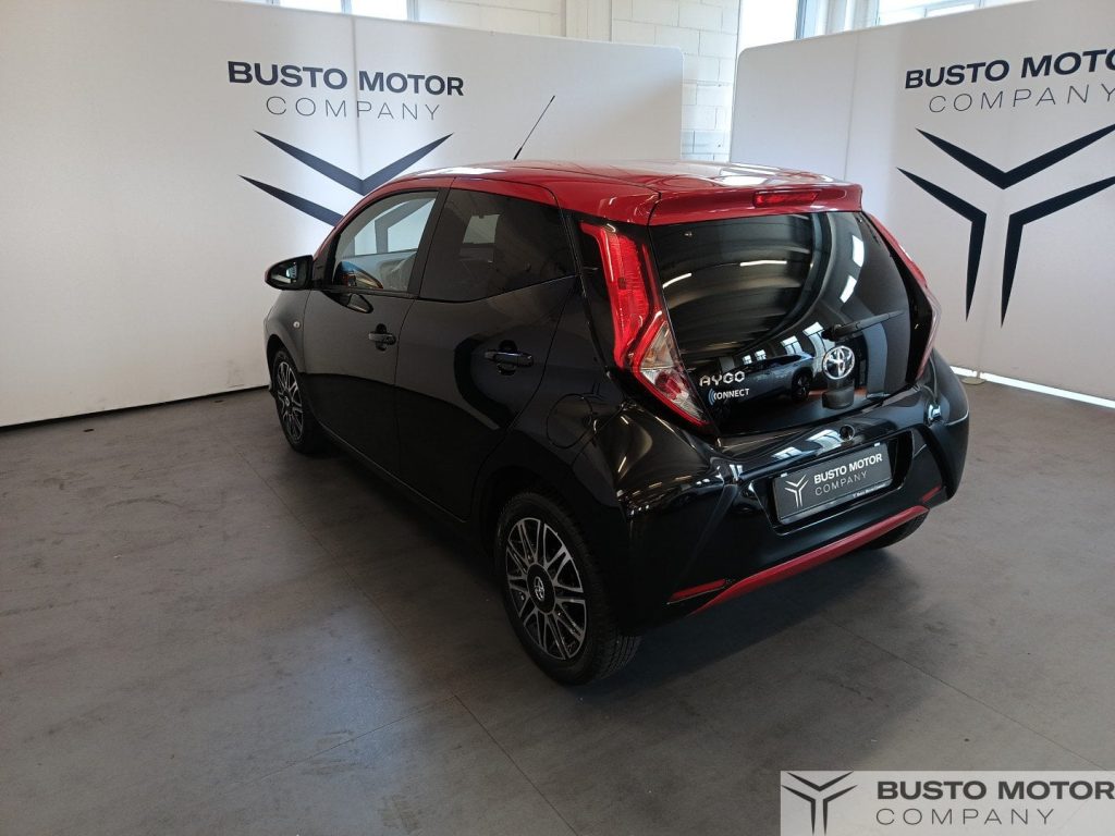 TOYOTA Aygo Aygo 5p 1.0 x-play 72cv - 6