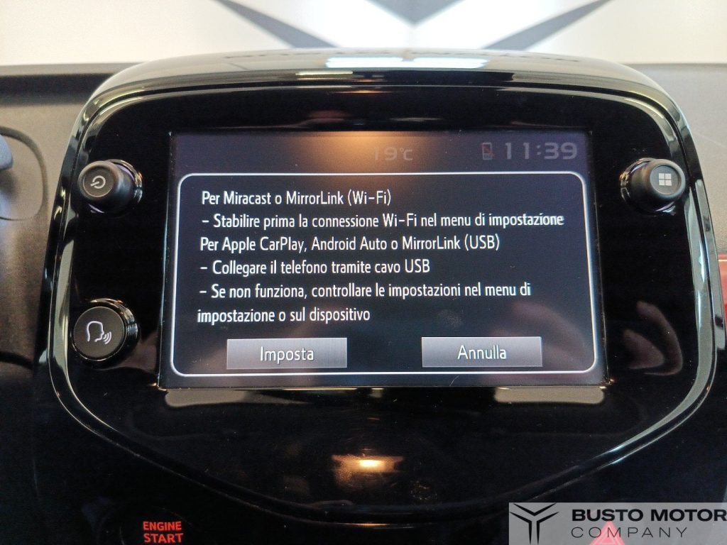TOYOTA Aygo Aygo 5p 1.0 x-play 72cv - 15
