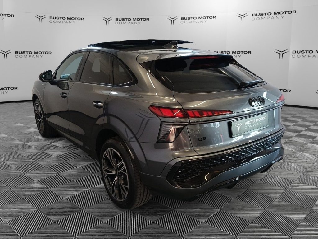 AUDI Q3 Sportback TFSI 110 Kw S tronic S Line Edition - 6