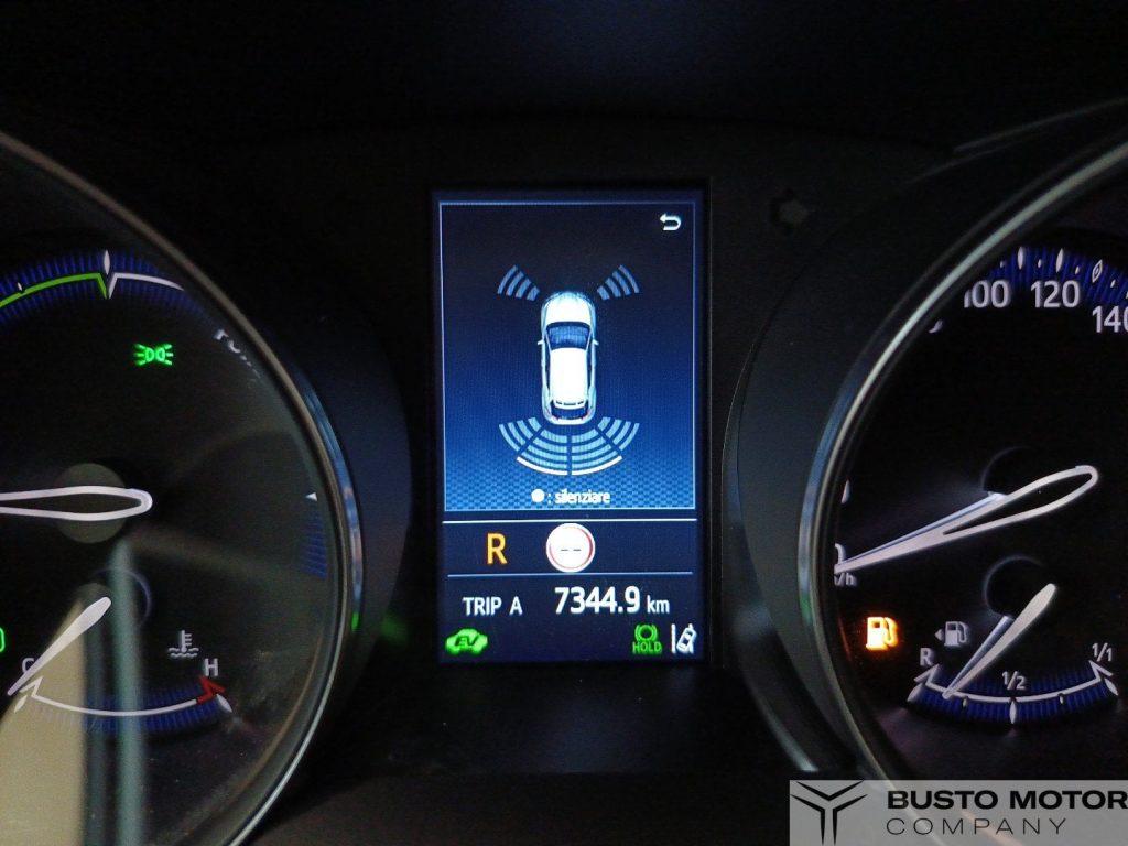 TOYOTA C-HR 1.8h Trend e-cvt - 17