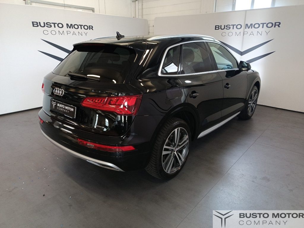 AUDI Q5 Q5 40 2.0 tdi mhev  Design quattro 204cv s-tronic - 4