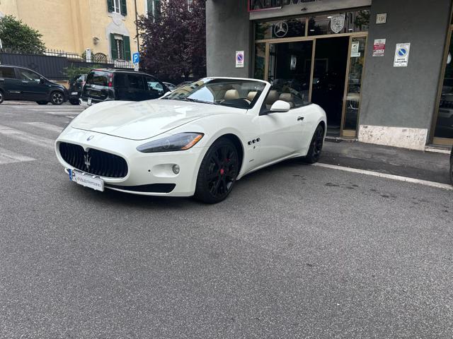 MASERATI GranCabrio Bianco metallizzato