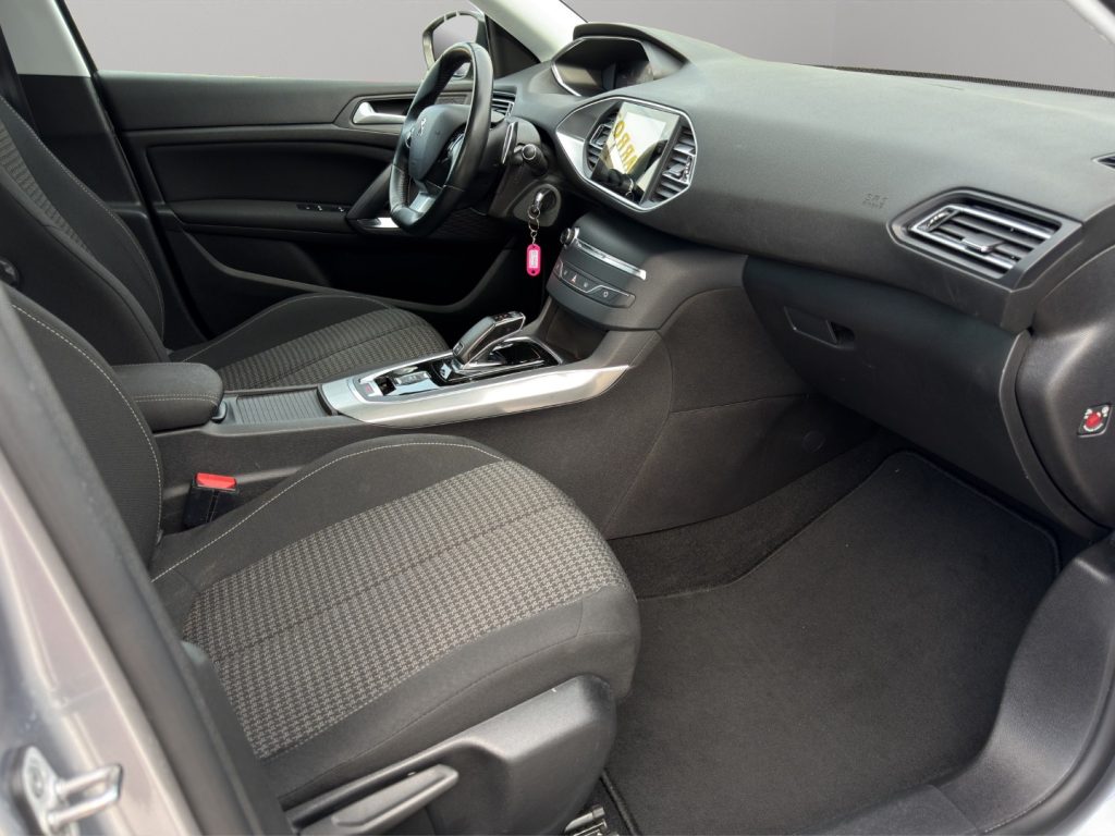 PEUGEOT 308 1.5 130CV AUTOMATICO - 9