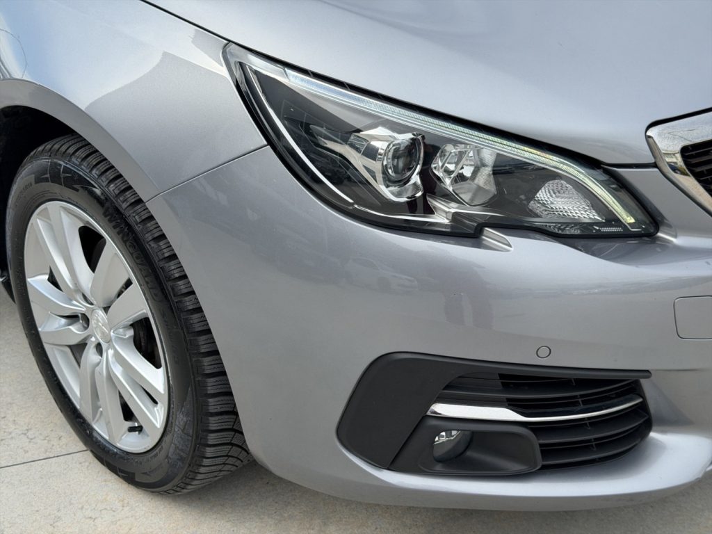 PEUGEOT 308 1.5 130CV AUTOMATICO - 18