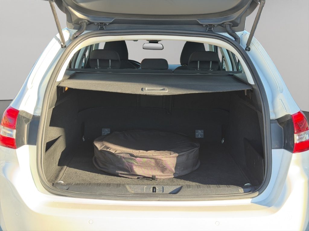 PEUGEOT 308 SW 1.5 130CV - 15