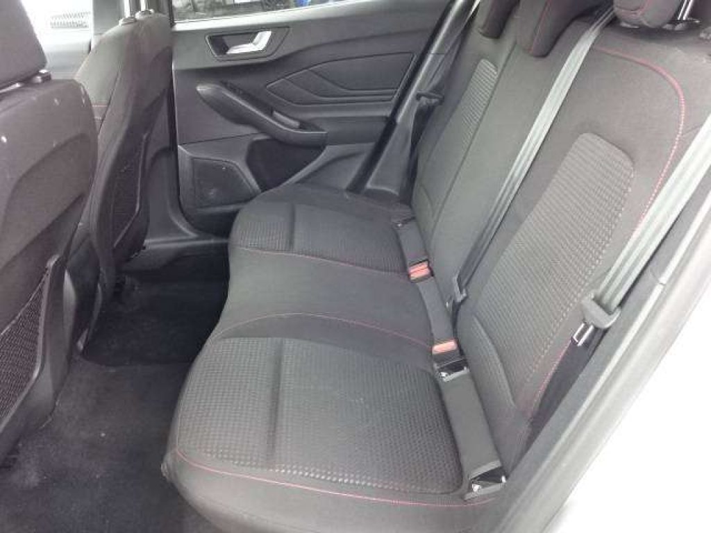 FORD Focus 1.5 ecoblue ST-Line X 115cv auto - 9