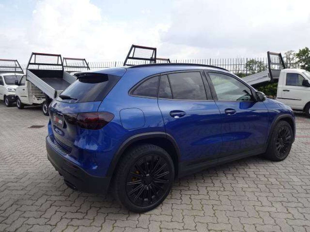 MERCEDES-BENZ GLA 250 -H247 2023 e phev AMG Line Premium Plus auto - 4