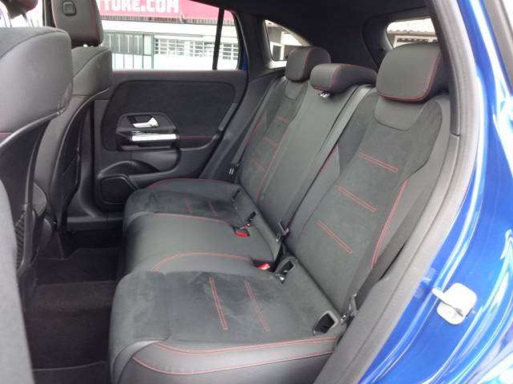 MERCEDES-BENZ GLA 250 -H247 2023 e phev AMG Line Premium Plus auto - 9