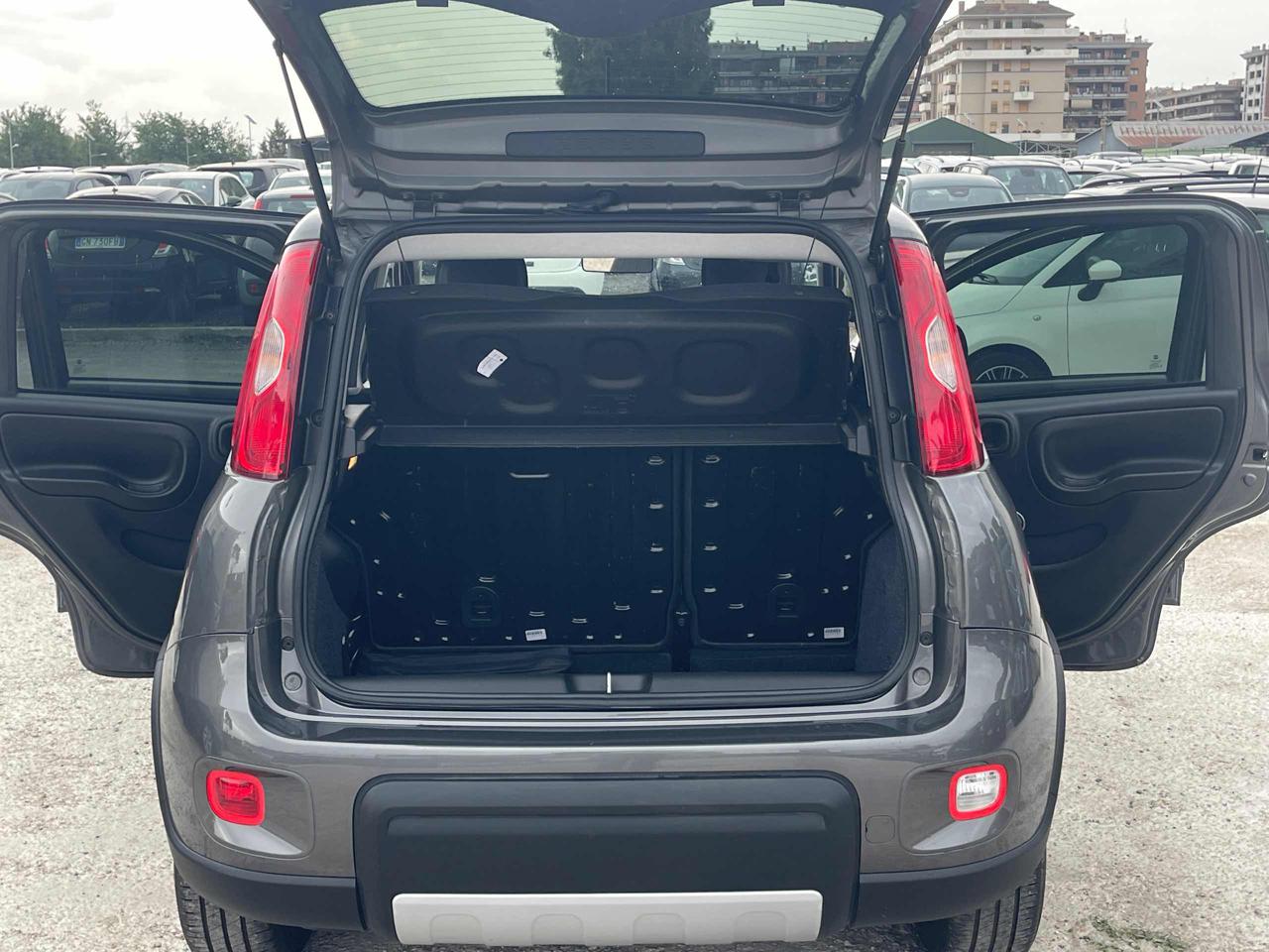 FIAT Panda 1.0 FireFly S&S Hybrid City Life Full Opt - 4