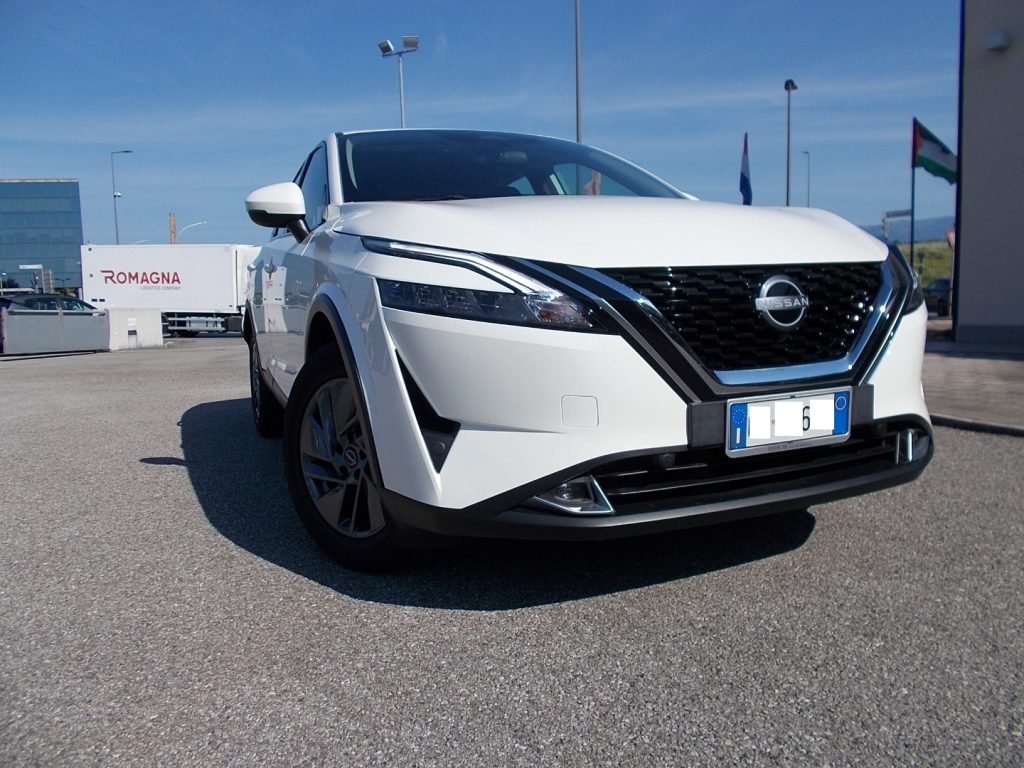 NISSAN Qashqai MHEV 158 CV Xtronic Business - 3