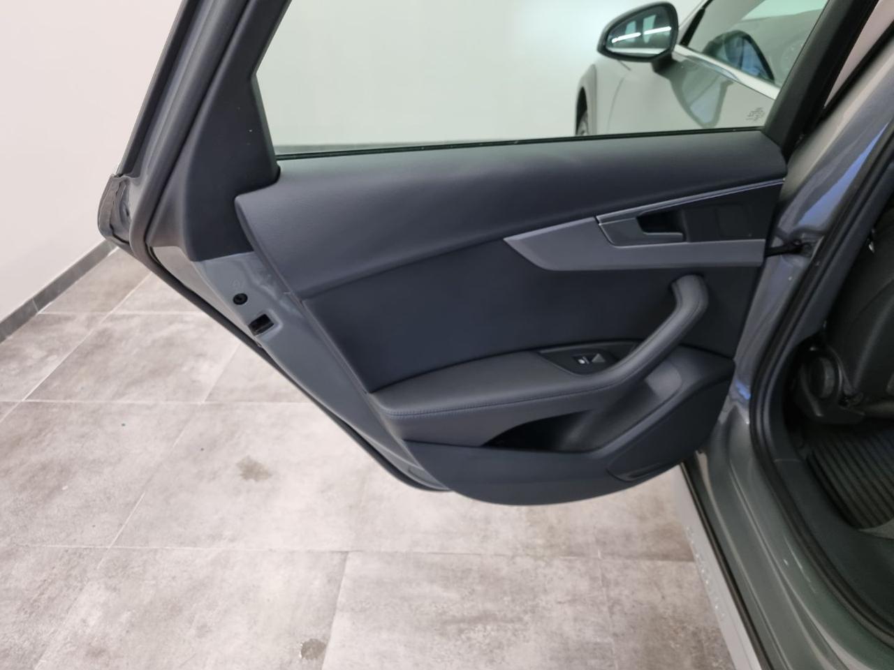 AUDI A4 allroad 50 TDI tiptronic Business Evolution - 22