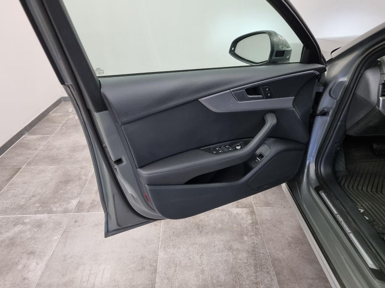 AUDI A4 allroad 50 TDI tiptronic Business Evolution - 18